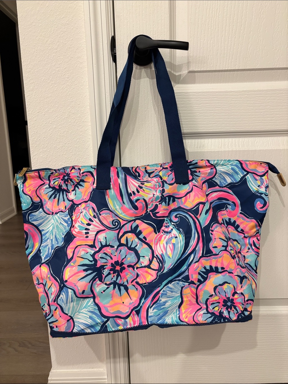 Lilly Pulitzer collapsable carryall nylon